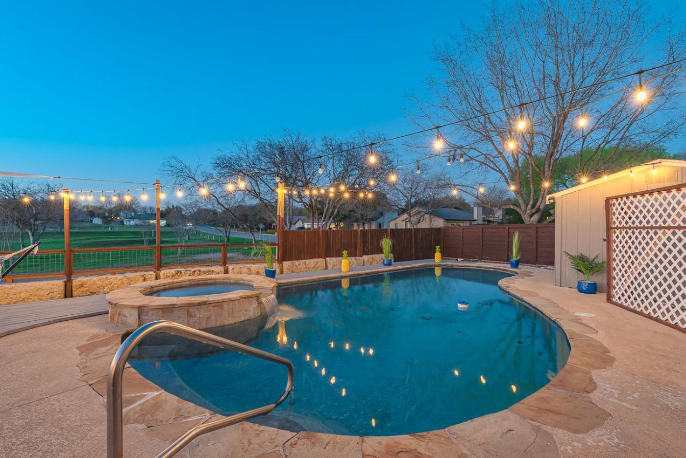 Stunning Pool Overlooking Golf Course & Game Room Σαν Αντόνιο Εξωτερικό φωτογραφία