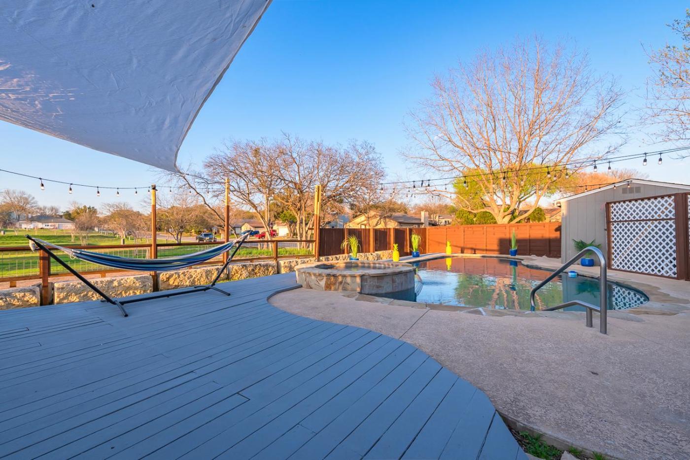 Stunning Pool Overlooking Golf Course & Game Room Σαν Αντόνιο Εξωτερικό φωτογραφία
